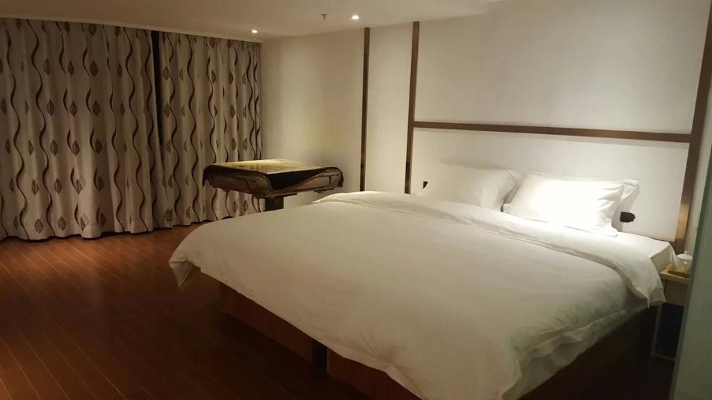 Fuyide Hotel เซินเจิ้น ภายนอก รูปภาพ