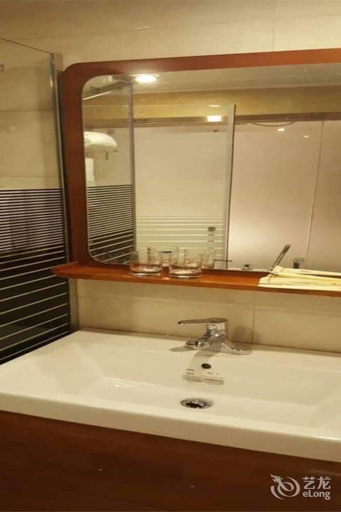 Fuyide Hotel เซินเจิ้น ภายนอก รูปภาพ