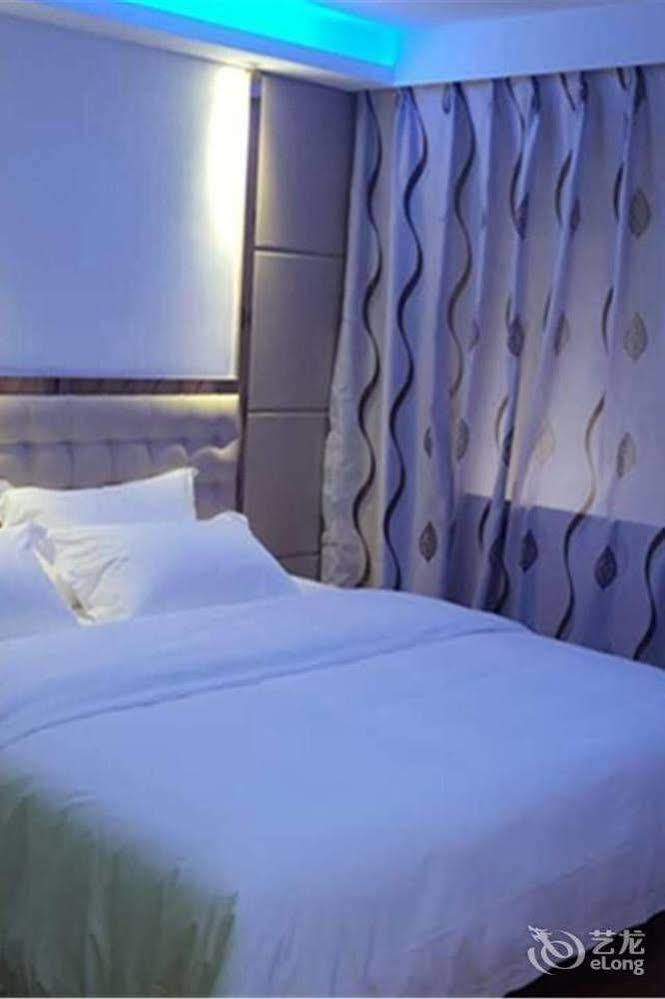 Fuyide Hotel เซินเจิ้น ภายนอก รูปภาพ